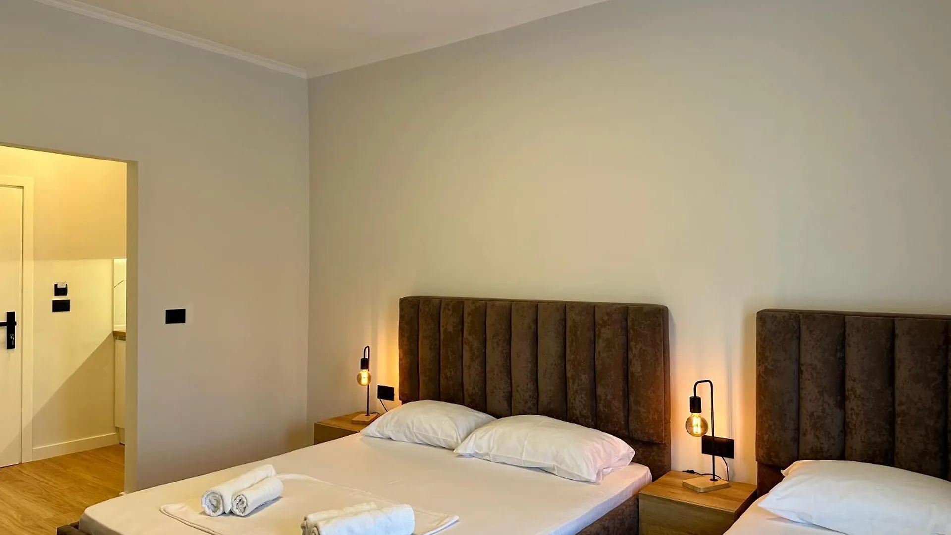 Lidia Apartments Sarande