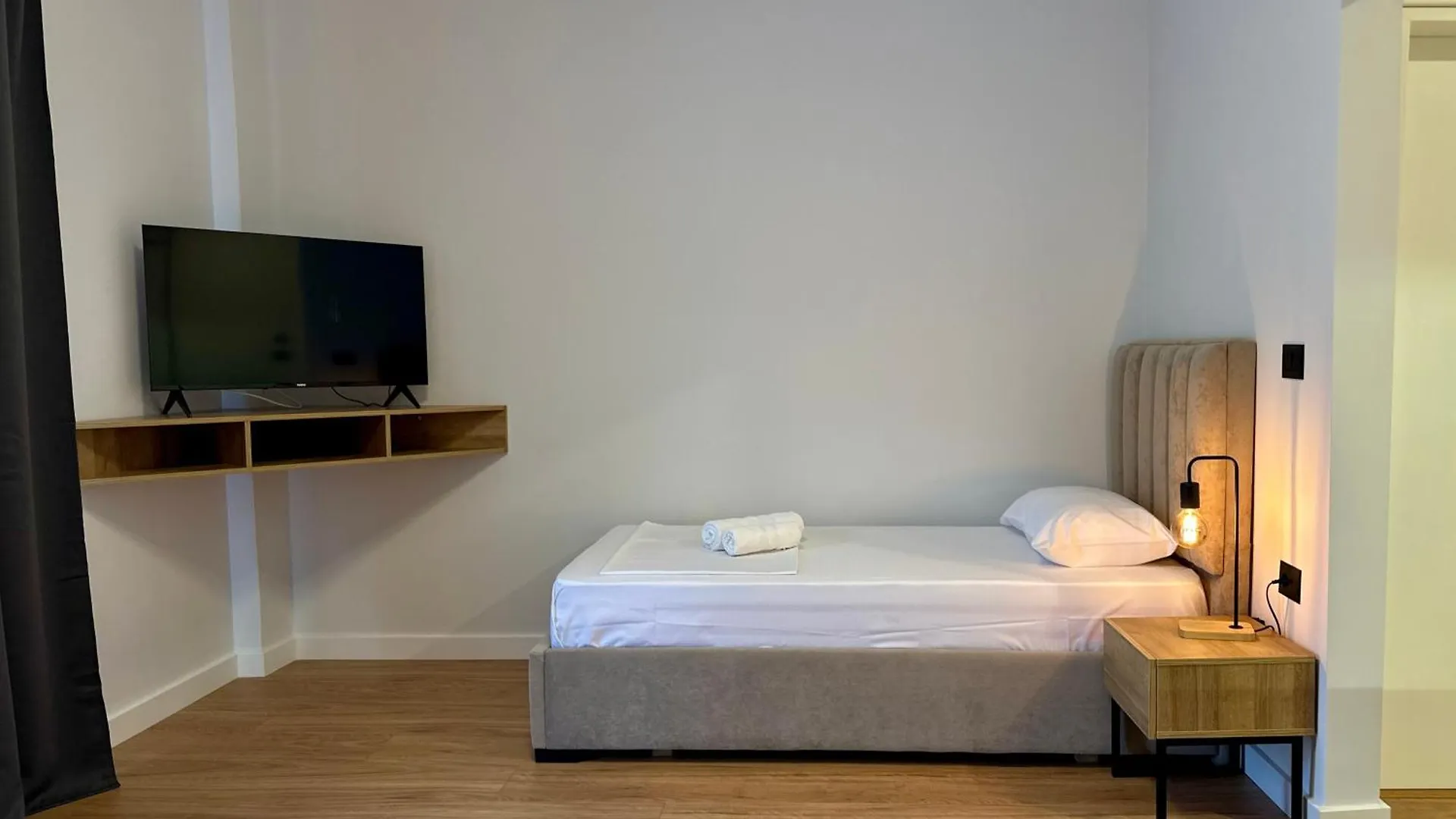 Lidia Apartments Sarande