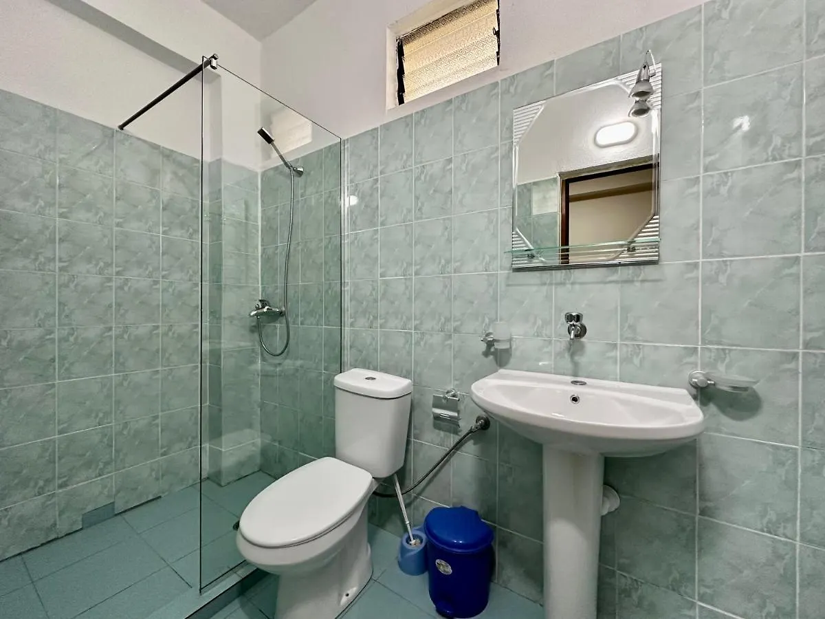 Lidia Apartments Sarande