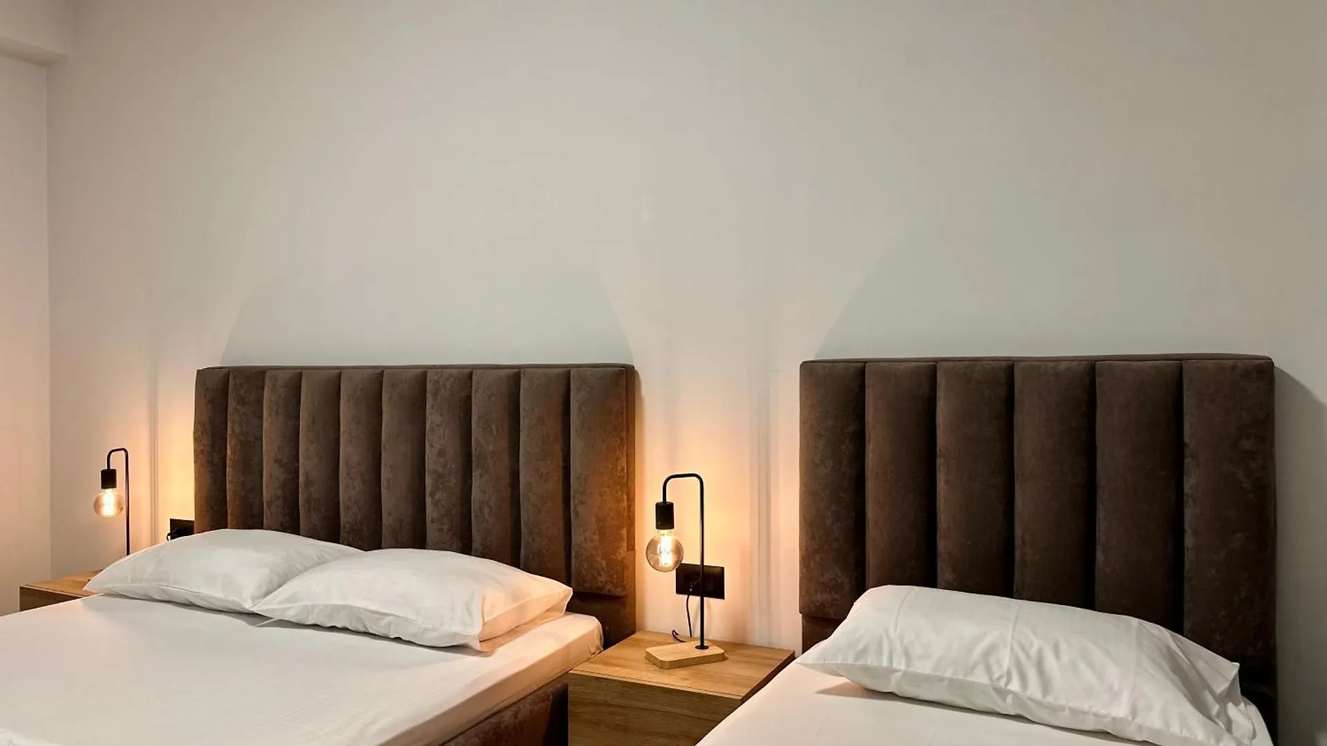 Lidia Apartments Sarande