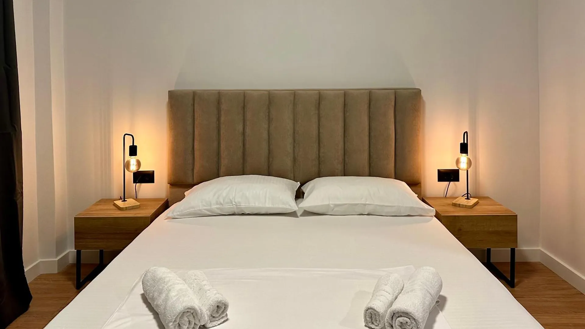 Lidia Apartments Sarande