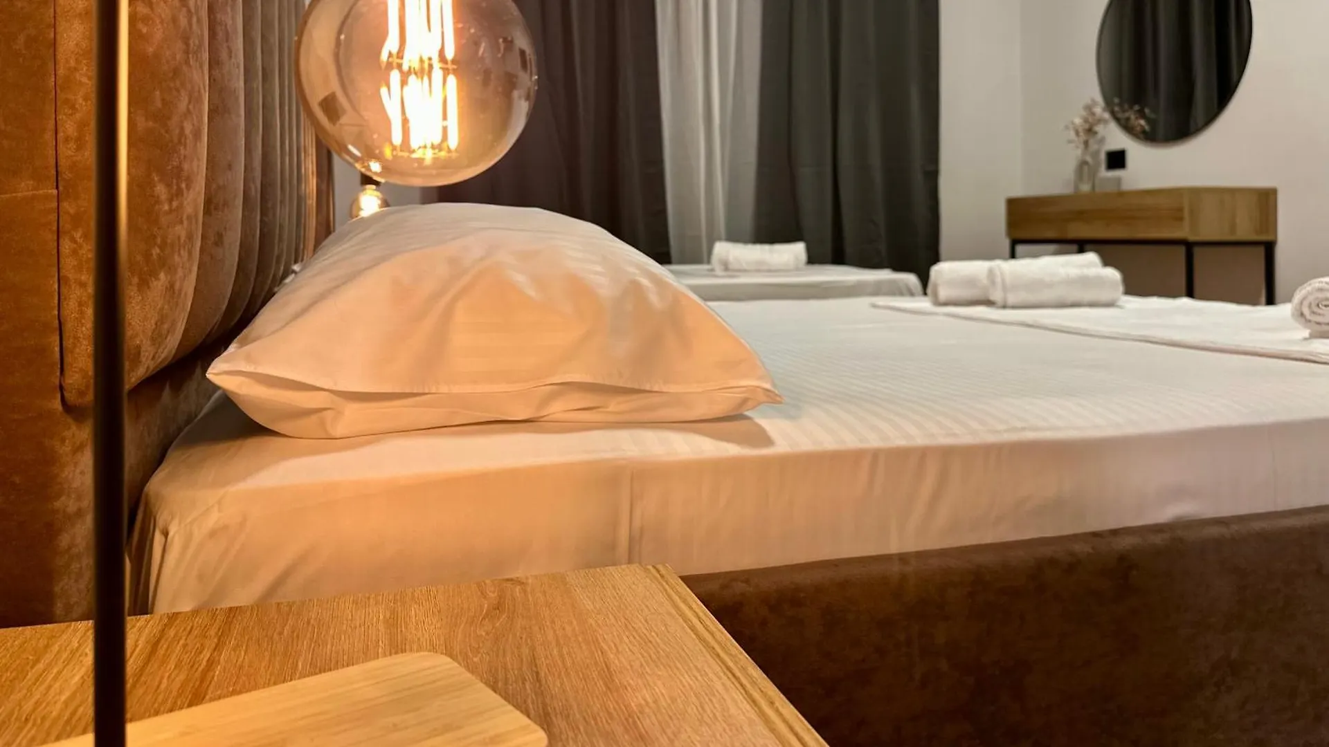 Lidia Apartments Sarande